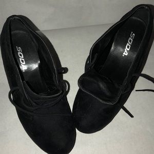 Black  closed toed booties